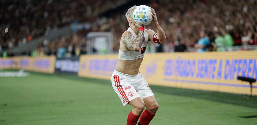 Flamengo vence o Bahia no Maracanã em noite de homenagem a Oscar