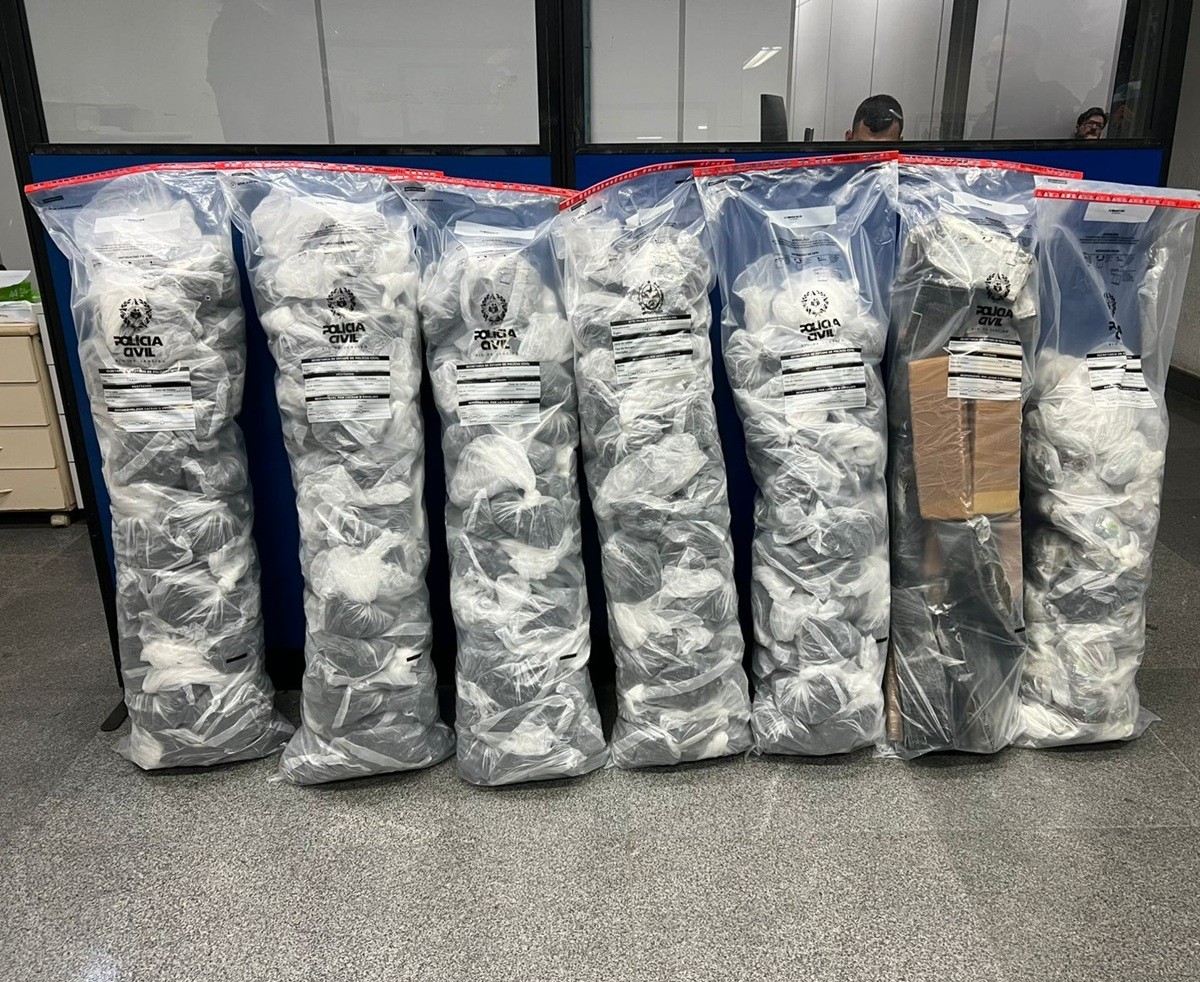 PM faz apreensão de mais de 75 kg de drogas e prende três suspeitos em Rio das Ostras